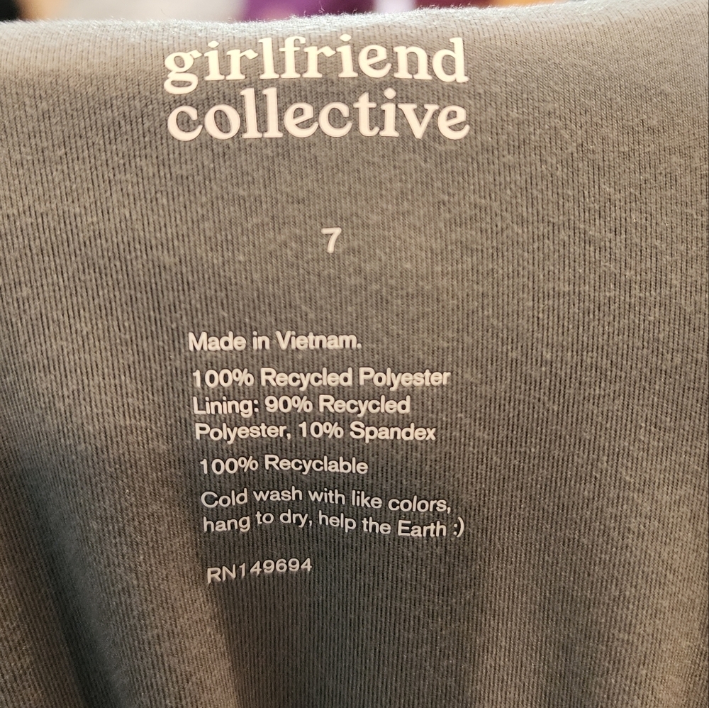 NWT Girlfriend Collective Green Lined Running Shorts Size 7 Estimated 2X/3X - Picture 2 of 15